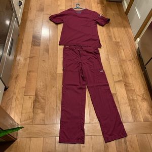 Greys anatomy (maroon) Scrubs